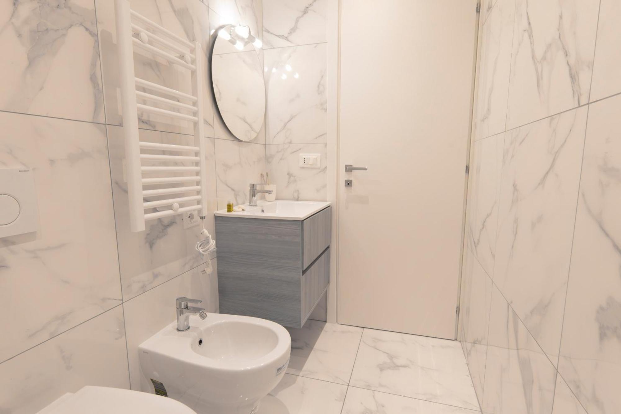 Apartment Modern & Stylish Near Isola & Station Mailand